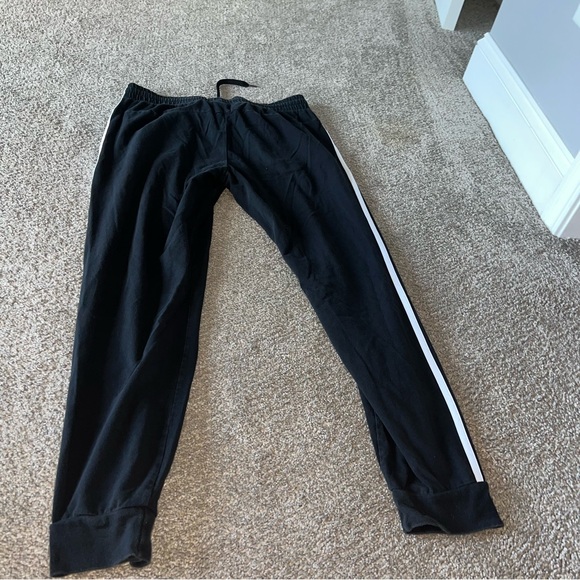 Adidas - Black Joggers - Large - Picture 4 of 5